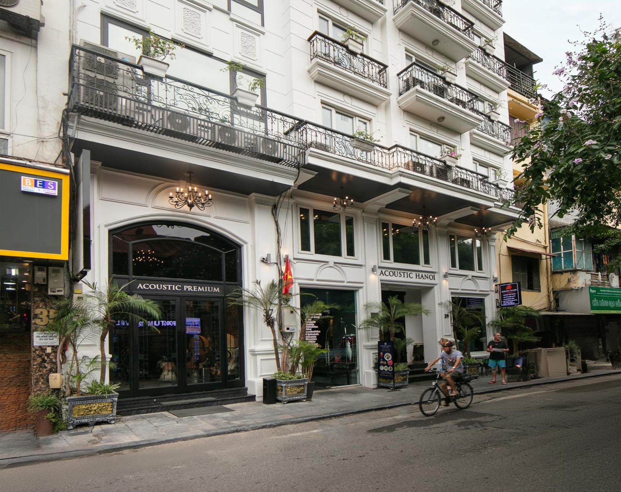 Acoustic Premium Hotel & Spa, Hanoi